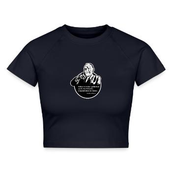 Konrad Adenauer Zitat: Fallen - Cropped Frauen Organic T-Shirt - Navy - Vorne - AI Model Female 172 light (172cm)
