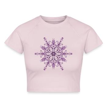 Mandala - Cropped Frauen Organic T-Shirt - Puderrosa - Vorne - AI Model Female 172 dark (172cm)
