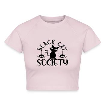 Black Cat Society - Cropped Frauen Organic T-Shirt - Puderrosa - Vorne - AI Model Female 172 dark (172cm)