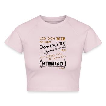 Dorfkind - Cropped Frauen Organic T-Shirt - Puderrosa - Vorne - AI Model Female 172 dark (172cm)