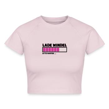 Lade Windel - Mädchen - Cropped Frauen Organic T-Shirt - Puderrosa - Vorne - AI Model Female 172 dark (172cm)
