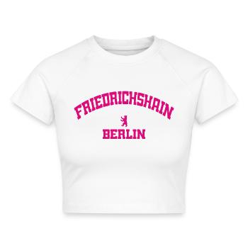 Friedrichshain - Berlin - Deutschland - Germany - Cropped Frauen Organic T-Shirt - Weiß - Vorne - AI Model Female 172 dark (172cm)