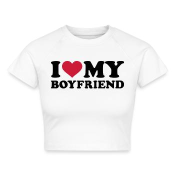 I love my boyfriend - Cropped Frauen Organic T-Shirt - Weiß - Vorne - AI Model Female 172 dark (172cm)