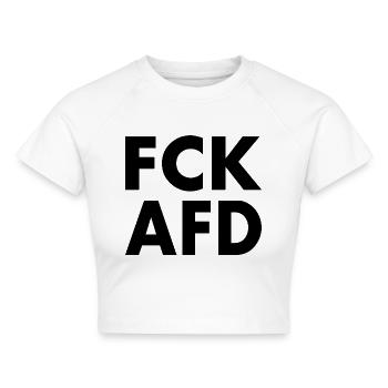Fck afd - Cropped Frauen Organic T-Shirt - Weiß - Vorne - AI Model Female 172 dark (172cm)