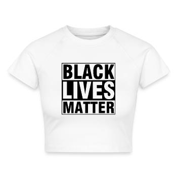 Black Lives Matter, Black Lives Matter - Cropped Frauen Organic T-Shirt - Weiß - Vorne - AI Model Female 172 dark (172cm)