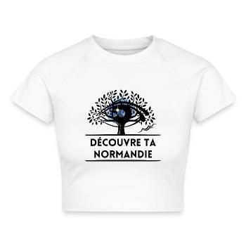 Entdecken Sie Ihre Normandie - Cropped Frauen Organic T-Shirt - Weiß - Vorne - AI Model Female 172 dark (172cm)