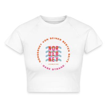 Norderney Oase Strand - Cropped Frauen Organic T-Shirt - Weiß - Vorne - AI Model Female 172 dark (172cm)