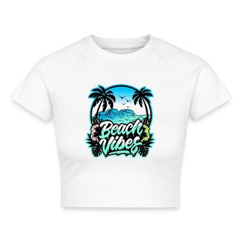 Strandstimmung 🌊 - Cropped Frauen Organic T-Shirt - Weiß - Vorne - AI Model Female 172 dark (172cm)