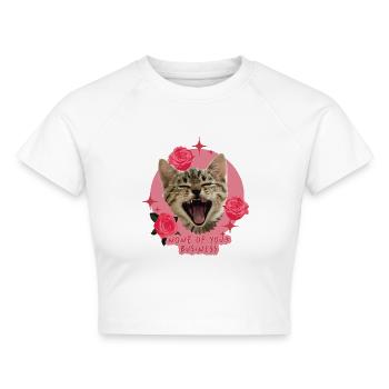 Cutesy Cat Statement T-Shirt - Cropped Frauen Organic T-Shirt - Weiß - Vorne - AI Model Female 172 dark (172cm)