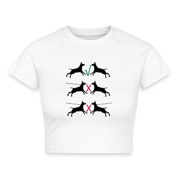 Hunde an der Leine - Cropped Frauen Organic T-Shirt - Weiß - Vorne - AI Model Female 172 dark (172cm)