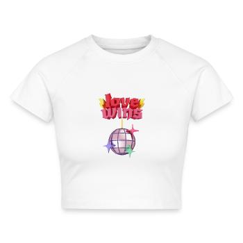 Love Wins - Cropped Frauen Organic T-Shirt - Weiß - Vorne - AI Model Female 172 dark (172cm)