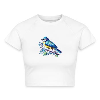 bezaubernde Blaumeise auf einem Fliederzweig - Cropped Frauen Organic T-Shirt - Weiß - Vorne - AI Model Female 172 dark (172cm)