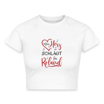 Mein Herz schlägt für Roland - Cropped Frauen Organic T-Shirt - Weiß - Vorne - AI Model Female 172 dark (172cm)