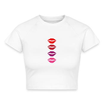 Lippenstift Kussmund - Cropped Frauen Organic T-Shirt - Weiß - Vorne - AI Model Female 172 dark (172cm)
