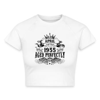 1955| April Aged Perfectly 1955 Geburtstagsgeschenk - Frauen Cropped T-Shirt - Weiß - Vorne - Marisol (170cm)