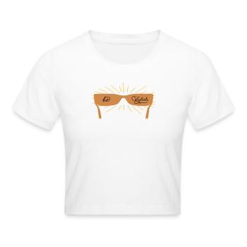 be stylish mit einer Sonnenbrille - Frauen Cropped T-Shirt - Weiß - Vorne - Marisol (170cm)