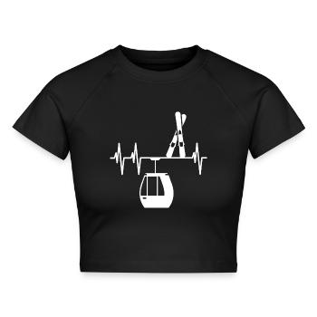 Ski Heartbeat helles design - Cropped Frauen Organic T-Shirt - Schwarz - Vorne - AI Model Female 172 light (172cm)