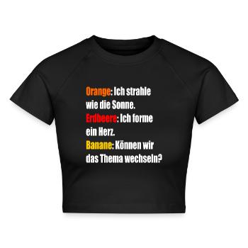 Orange Erdbeere Banane - Cropped Frauen Organic T-Shirt - Schwarz - Vorne - AI Model Female 172 light (172cm)