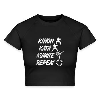 Kihon Kata Kumite Wiederholen - Cropped Frauen Organic T-Shirt - Schwarz - Vorne - AI Model Female 172 light (172cm)