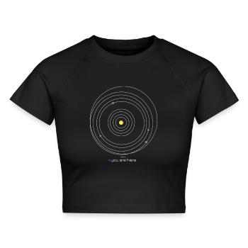 Sonnensystem - Cropped Frauen Organic T-Shirt - Schwarz - Vorne - AI Model Female 172 light (172cm)