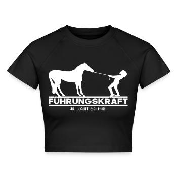 Führungskraft Pferd Westernreiten Reiterin QH - Cropped Frauen Organic T-Shirt - Schwarz - Vorne - AI Model Female 172 light (172cm)
