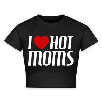 I love hot moms - Cropped Frauen Organic T-Shirt - Schwarz - Vorne - AI Model Female 172 light (172cm)