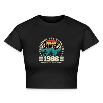 Juni 1986. Geburtstagsgeschenk Juni 1986. Juni. - Cropped Frauen Organic T-Shirt - Schwarz - Vorne - AI Model Female 172 light (172cm)