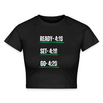 Cannabis 420 - Cropped Frauen Organic T-Shirt - Schwarz - Vorne - AI Model Female 172 light (172cm)