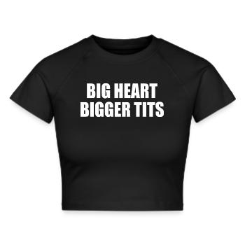 big heart bigger tits - Frauen Cropped T-Shirt - Schwarz - Vorne - Marisol (170cm)