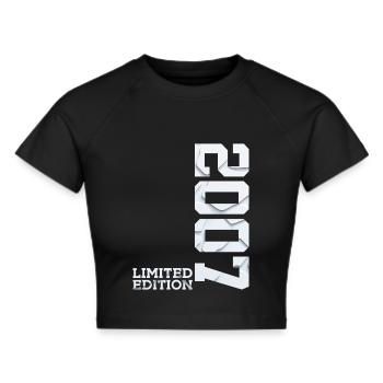 19TH BIRTHDAY LIMITED EDITION 2007 - Cropped T-Shirt - black - Front - Marisol (170cm)