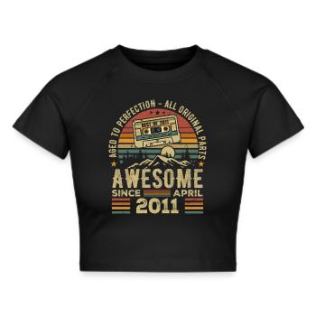 April 2011 Vintage Retro Geburtstagsgeschenk - Frauen Cropped T-Shirt - Schwarz - Vorne - Marisol (170cm)