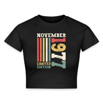 Original November 1977 45th birthday gift - Cropped T-Shirt - black - Front - Marisol (170cm)