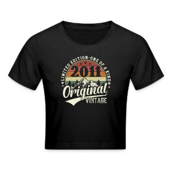 Legendary 2011 Birthday - Cropped T-Shirt - black - Front - Marisol (170cm)