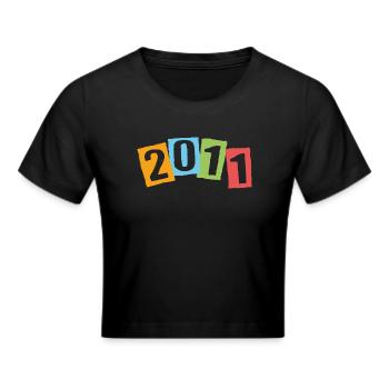Born in 2011 – Birthday with big colorful numbers - Cropped T-Shirt - black - Front - Marisol (170cm)