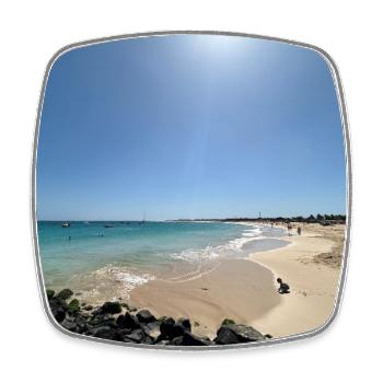 Beach in the sun: blue and sand - Square fridge magnet - white - Front