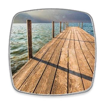 Holzsteg am Bergsee im Sonnenlicht - Viereckiger Kühlschrankmagnet - Weiß - Vorne