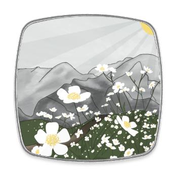 Weiße Blumen-Wiese vor Bergpanorama im Frühling - Viereckiger Kühlschrankmagnet - Weiß - Vorne