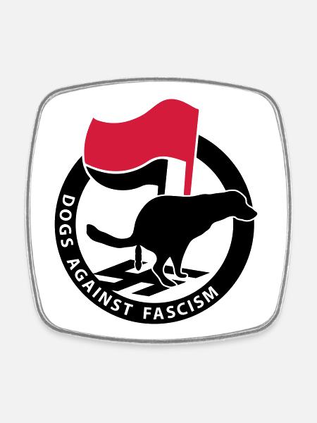 « Dogs Against Fascism » pour les propriétaires de chiens Antifa - Magnet carré - blanc