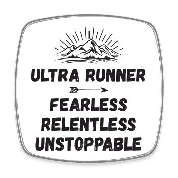 Ultra Runner - Intrépide. Implacable. Imparable. - Magnet carré - blanc - Devant