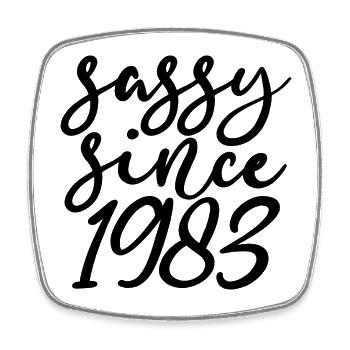 frech seit 1983, Geschenk zum 40. Geburtstag 40 Jahre alt - Viereckiger Kühlschrankmagnet - Weiß - Vorne