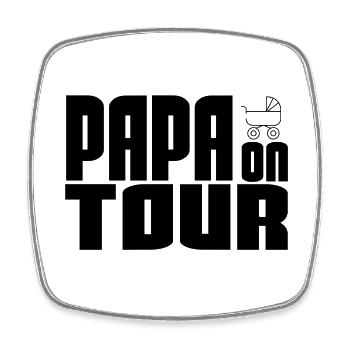 Papa on Tour - Papa unterwegs - Viereckiger Kühlschrankmagnet - Weiß - Vorne