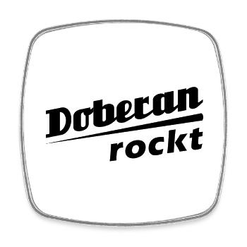 Doberan rockt - Textdesign mit Stadtnamen - Viereckiger Kühlschrankmagnet - Weiß - Vorne