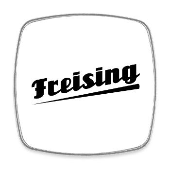 Freising - Textdesign mit Stadtnamen - Viereckiger Kühlschrankmagnet - Weiß - Vorne