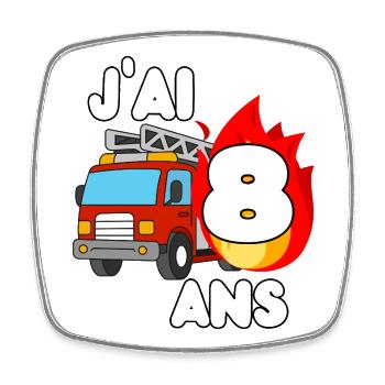 Ich bin 8 Jahre alt, Feuerwehrauto-Spaß - Viereckiger Kühlschrankmagnet - Weiß - Vorne