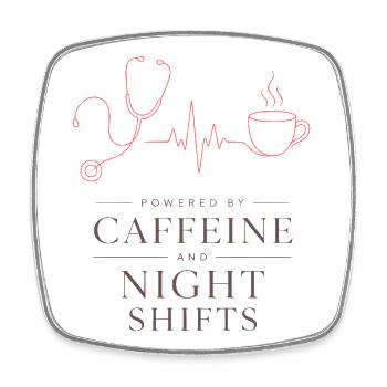 Nachtschichten Kaffee Motiv - Viereckiger Kühlschrankmagnet - Weiß - Vorne