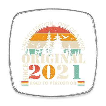 2021: Vintage Legend for the 3rd Anniversary - Square fridge magnet - white - Front