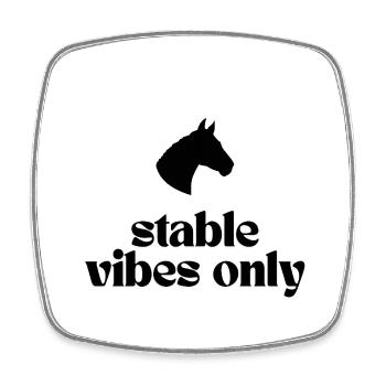 Stable Vibes Only - Design für alle Pferdefans! - Viereckiger Kühlschrankmagnet - Weiß - Vorne