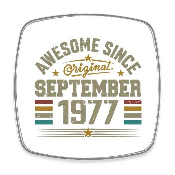 September 1977 Geschenk gebaut September 1977 - Viereckiger Kühlschrankmagnet - Weiß - Vorne