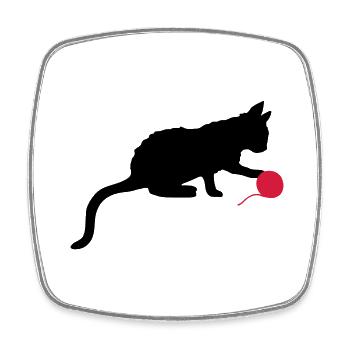 Kitten plays wool ball outline - Square fridge magnet - white - Front