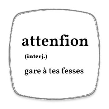 attenfion - Magnet carré - blanc - Devant